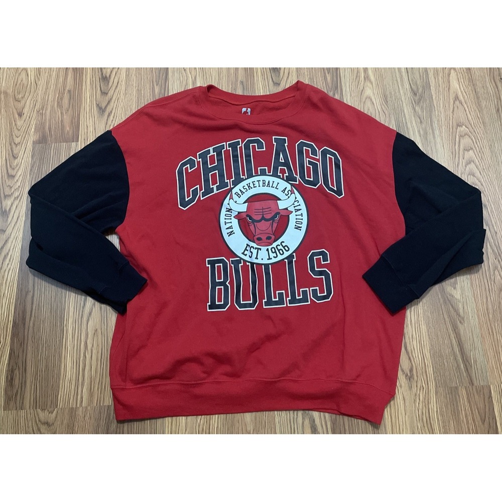Chicago Bulls NBA Sweatshirt Mens Extra Extra Large Raglan Crewneck Graphic